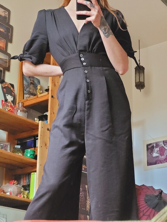 Frnch Paris Pants - FRNCH Paris Black Short Wrap Bow Sleeve  Button-Front Jumpsuit - Size L